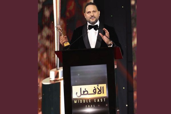 عماد زيادة يفوز بجائزة أفضل ممثل دور ثان في مهرجان “الأفضل ميديل إيست”