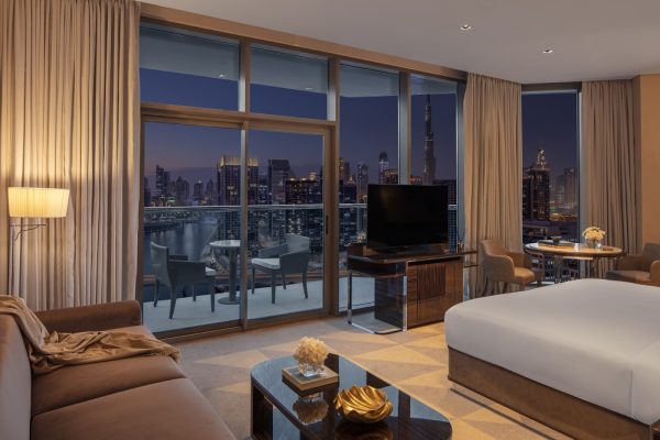 فندق هايد دبي يُطلق ثلاثة عروض إقامة صيفية لا تُقاوم