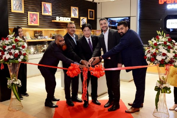 كاسيو تحتفل بمرور 40 عاماً على إنطلاقها بإفتتاح متجر جي شوك في الوحدة مول بأبوظبي